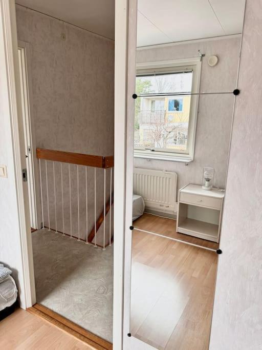 Familjevaenligt Stort Hus Huvilat